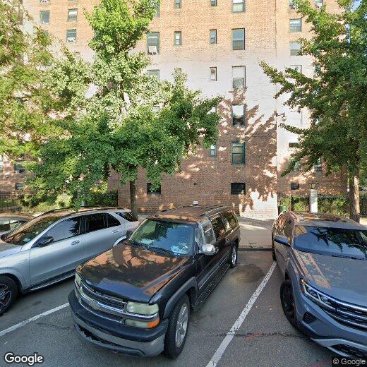 Primary Photo - 2200 Madison Avenue