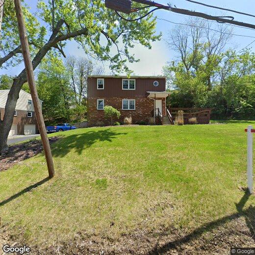 Primary Photo - 2331 McKees Rocks Rd