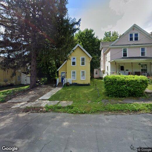 Primary Photo - 121 Maurice Ave