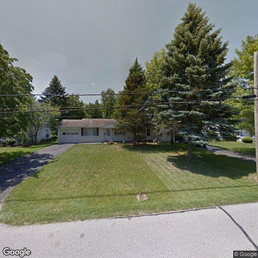Foto principal - 130 Lynn Dr