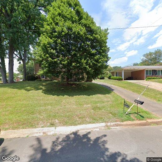 Primary Photo - 1301 Bywood Ln