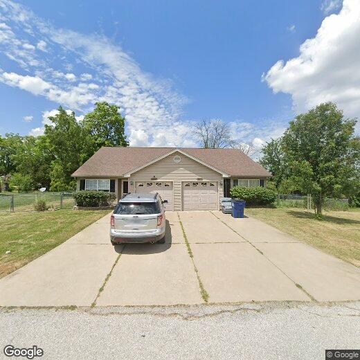 1011 Frick Ave, Warrenton, MO 63383 Townhome Rentals in Warrenton MO