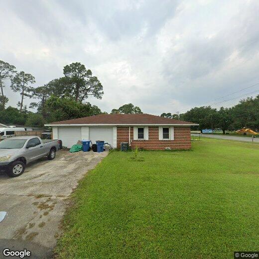 Primary Photo - 2222 Parkwood Dr