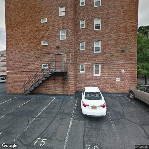 Foto principal - 140 Grove St