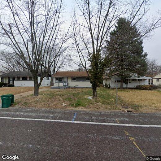 Primary Photo - Spacious 4BD/1BA