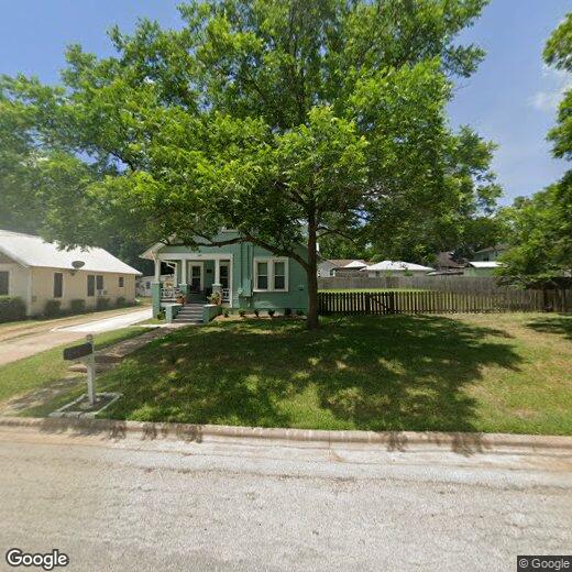 Primary Photo - 607 Center St