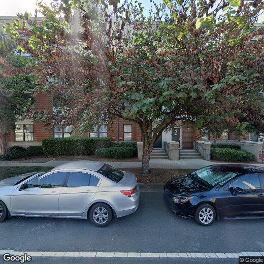 Primary Photo - 946 E 8th St