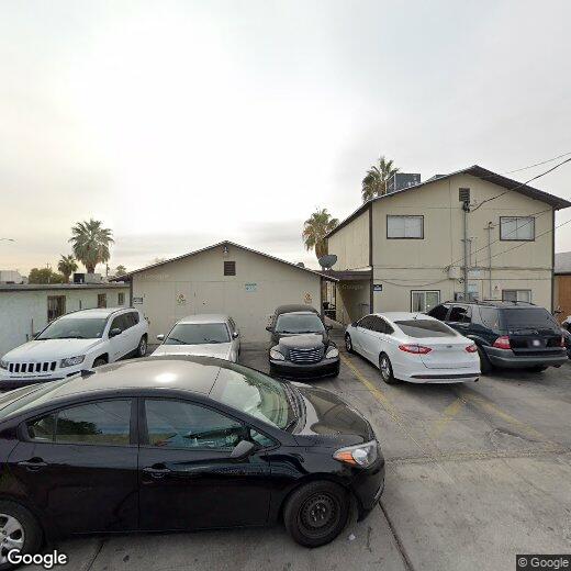 Foto principal - 2215 Stewart Ave