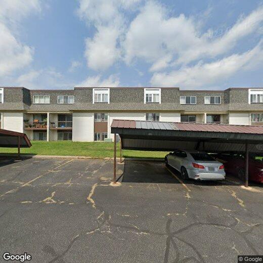 Primary Photo - 220 S Kendall Ave