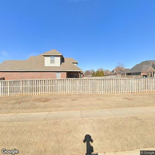 Primary Photo - 2313 S Mont Blanc Ave