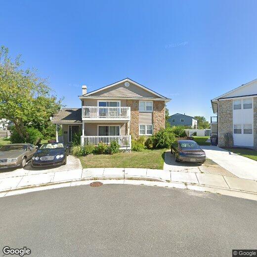 340 Hampshire Dr, Ventnor City, NJ 08406 Room for Rent in Ventnor