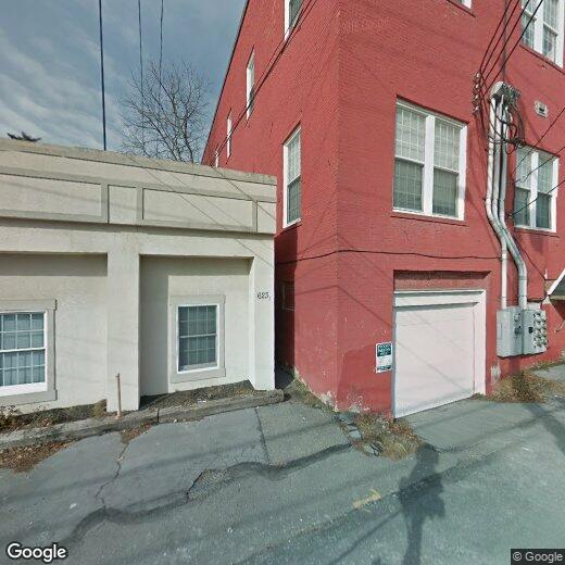 Primary Photo - 616 W College Ave