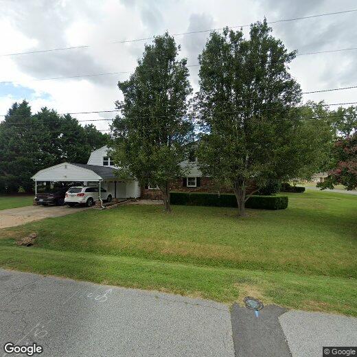 Primary Photo - 501 Bailey Ave