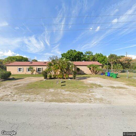 Primary Photo - 704 SW 6th St