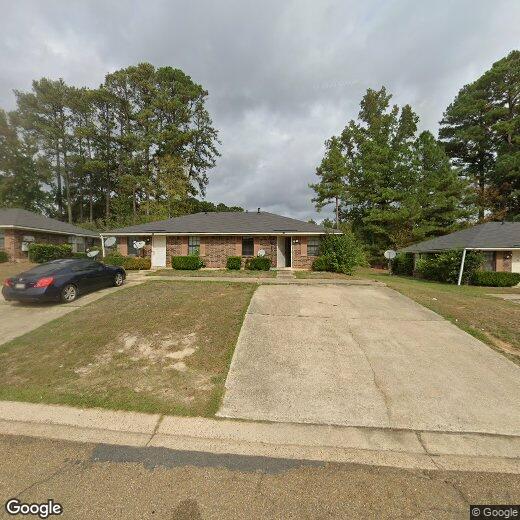 Primary Photo - 916 Fisher Ln