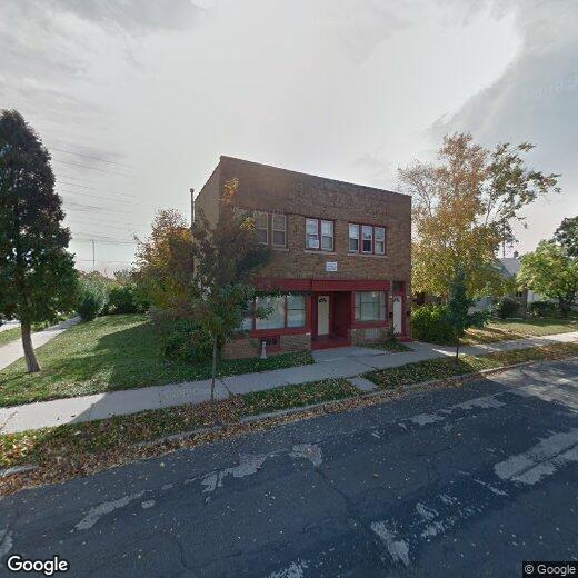 Primary Photo - Large 3 Bedroom For Rent