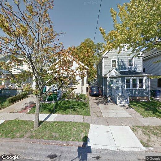 Primary Photo - 320 Riverside Ave