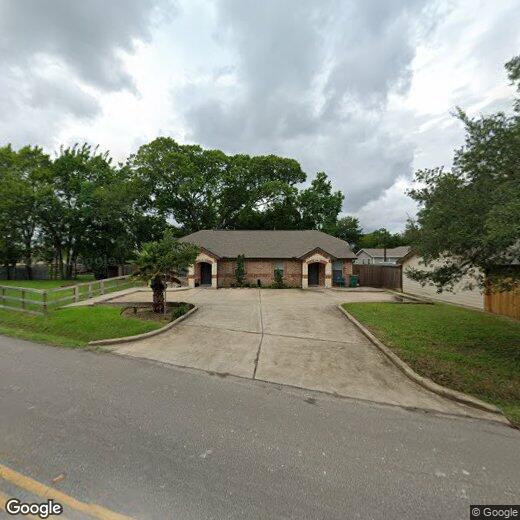 Primary Photo - 1138 Llano St