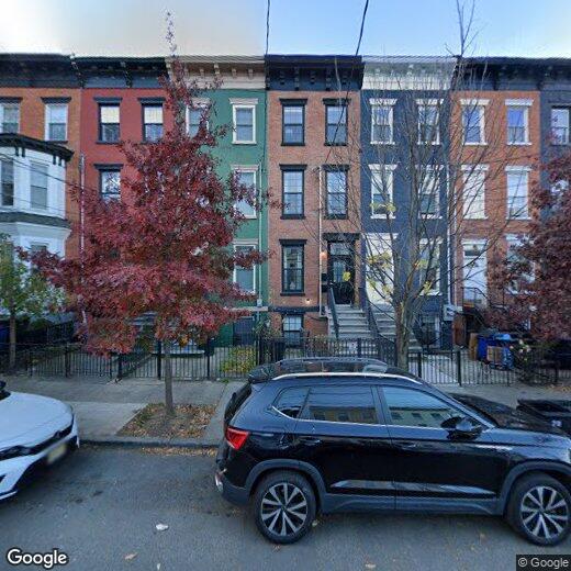 Foto principal - 27 Belmont Ave