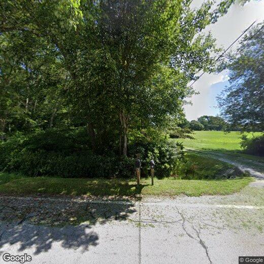 Primary Photo - 55 E Main Rd