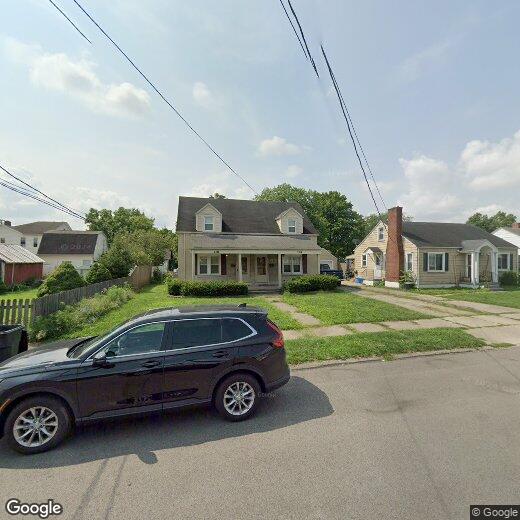 Primary Photo - 2318 Woodburn Ave