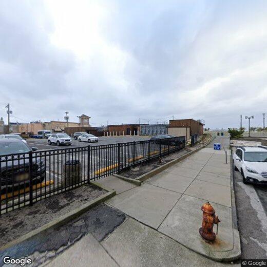 Primary Photo - 2715 Boardwalk