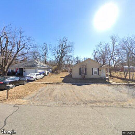 Primary Photo - 518 E Eufaula St