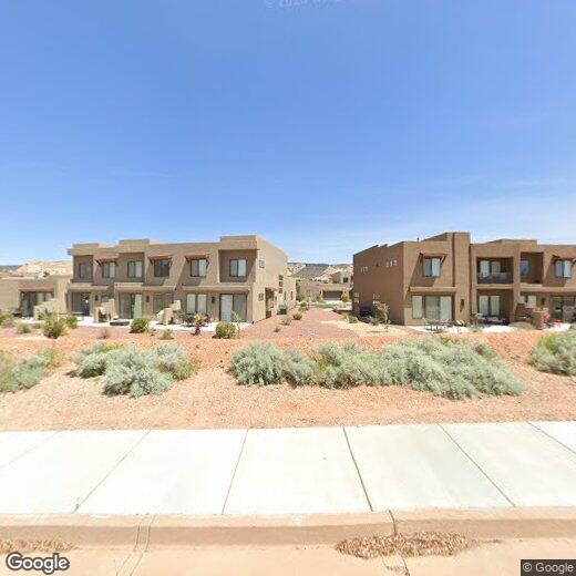 Primary Photo - Stunning Fully Furnished 3-Bedroom, 4-Bath...