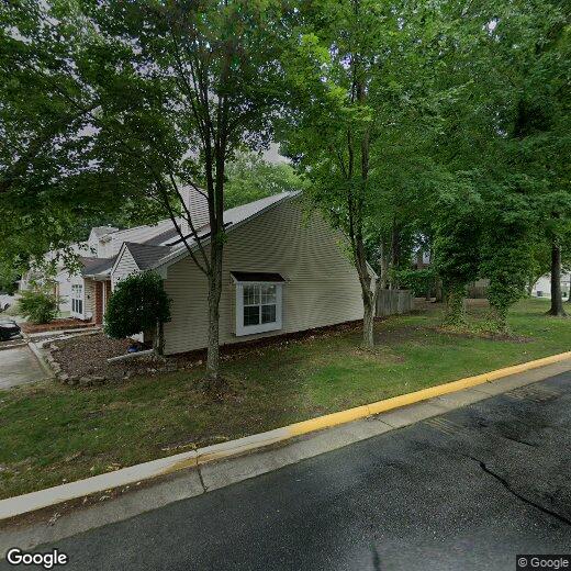 Primary Photo - 2 Hackberry Pl