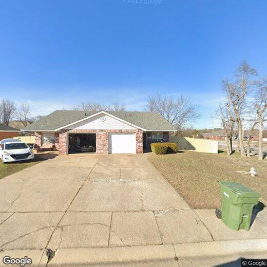 Primary Photo - 811 E Glendale Ln