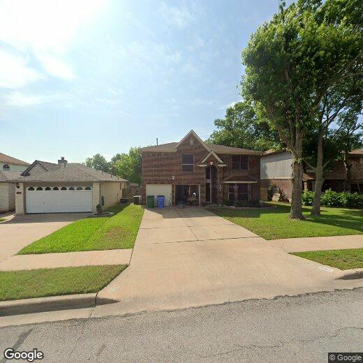 Foto principal - Beautifully maintained 4-bedroom, 3-bathro...
