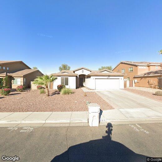 Foto principal - 662 S 220th Ln