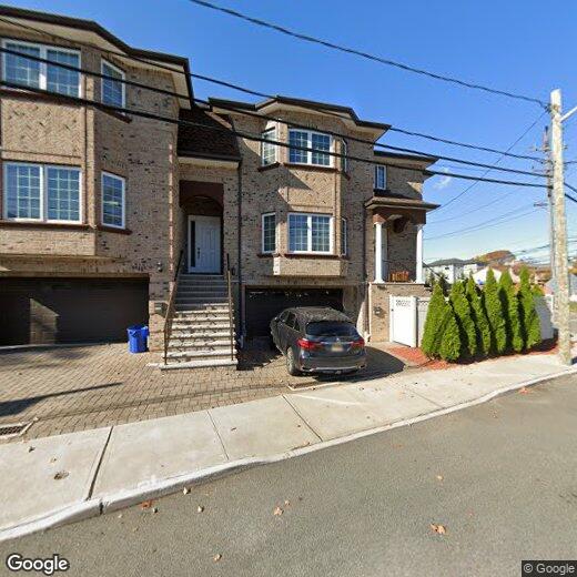 Primary Photo - 811 Edgewood Ln