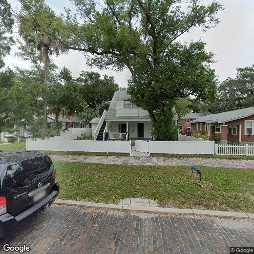 Foto principal - 819 11th St N