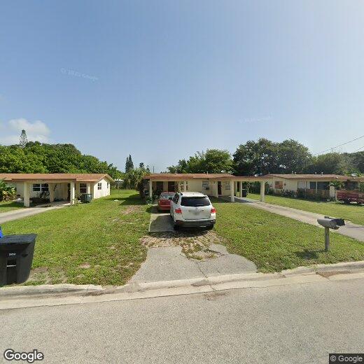 Primary Photo - 606 Palm Ave