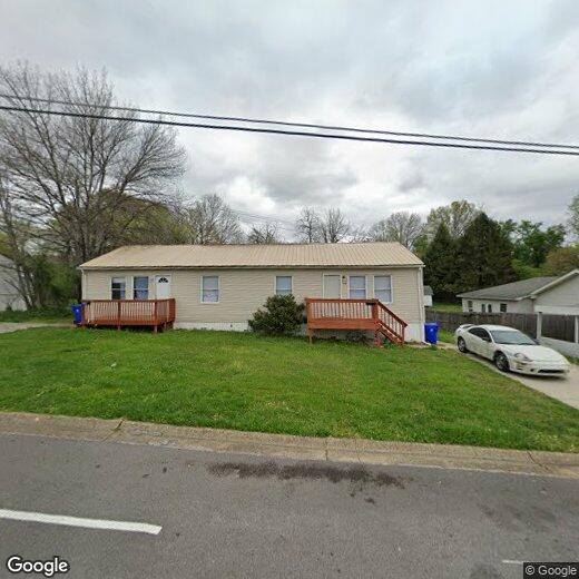 Primary Photo - Oak Ridge 37830 - Contact Lisa Vineyard of...