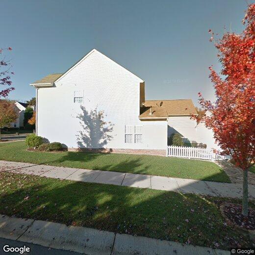 Foto principal - 6749 Tanners Creek Dr