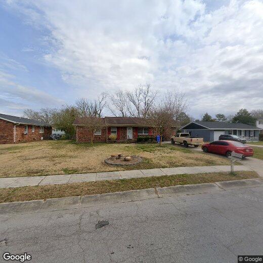 Primary Photo - 818 Williams St