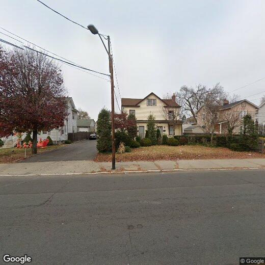 138 North Ave Unit 3, Dunellen, NJ 08812 Room for Rent in Dunellen