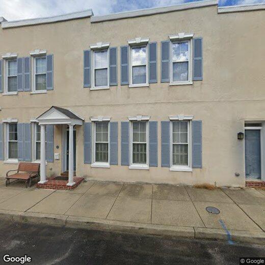 Primary Photo - 109 W Clement St