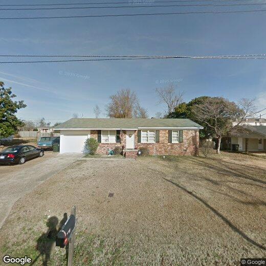 Foto principal - 406 21st St E