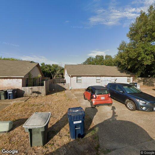 Primary Photo - 2508 Hickory Dr