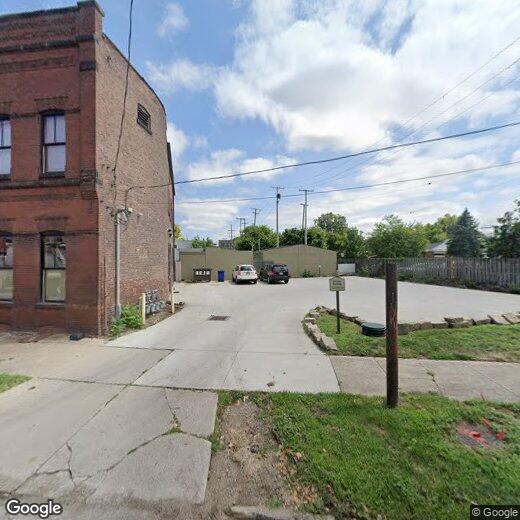 Primary Photo - 4461 Lorain Ave