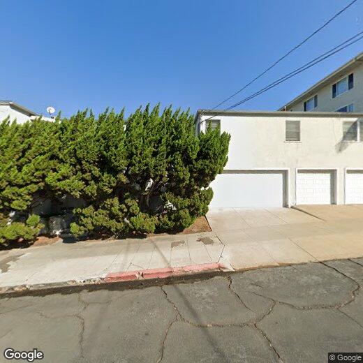 Primary Photo - 108 W Nutmeg St