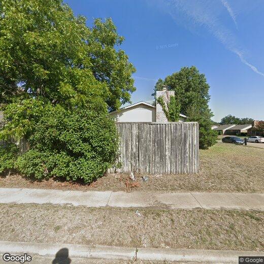 Primary Photo - 2702 Brookcrest Dr
