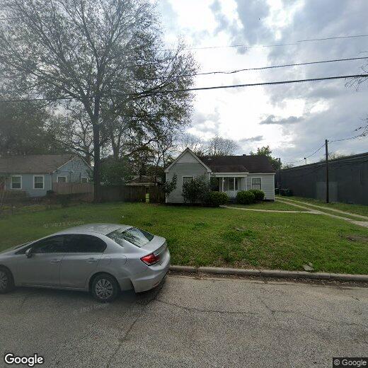 Primary Photo - 804 Graceland St