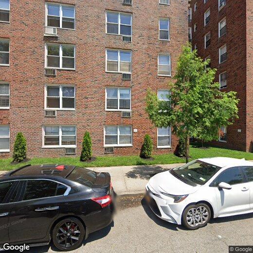 Primary Photo - 1461 Shore Pkwy