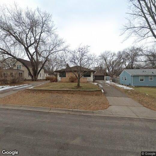 Primary Photo - 4425 Toledo Ave N