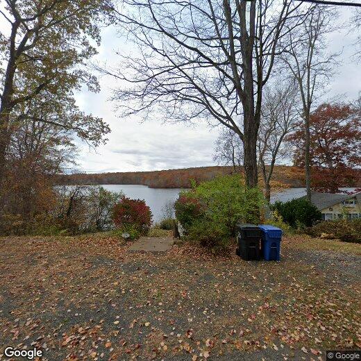 Primary Photo - 79 Lakeview Dr