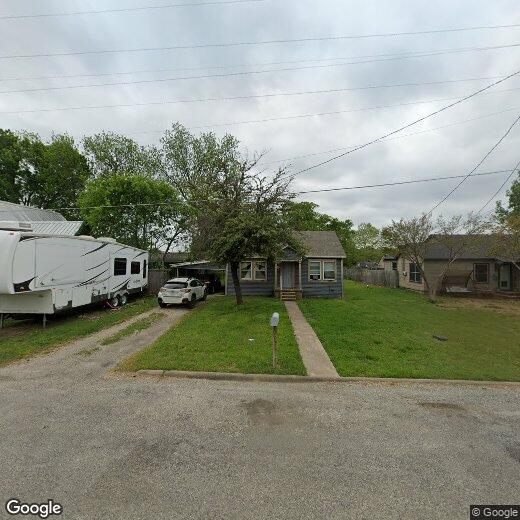 Primary Photo - 106 W Tutt St